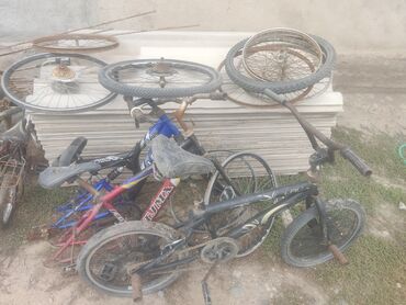 Велозапчасти: Набор для разборки/запчастей для велосипедов Состав: - Несколько рам