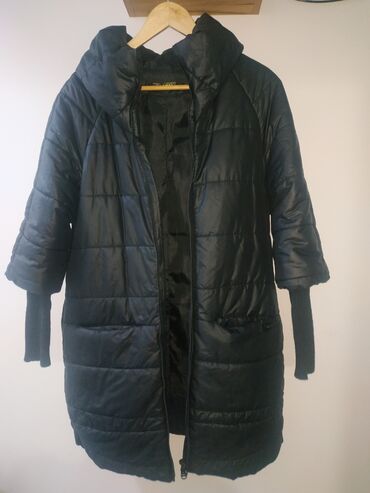 черная куртка зимняя: Пуховик, S (EU 36), M (EU 38), L (EU 40)
