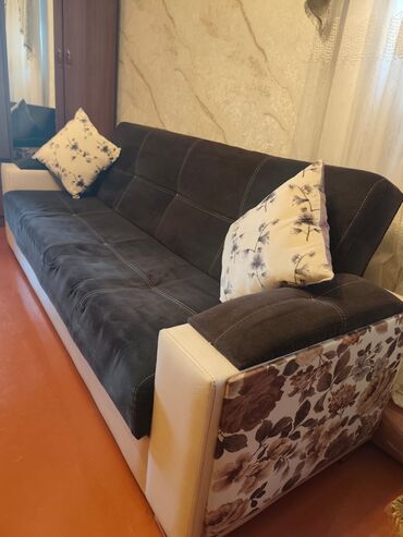 Mətbəx mebeli: Divan, İşlənmiş, Açılan, Bazalı, Parça, Çatdırılma yoxdur