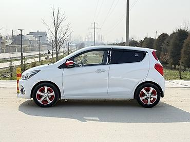 Chevrolet: Chevrolet Spark: 2016 г., 1 л, Вариатор, Бензин, Хэтчбэк — 4