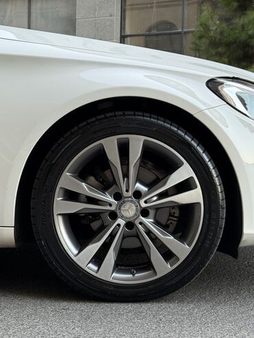 Mercedes-Benz: Mercedes-Benz C 200: 1.6 l | 2017 il Sedan — 11