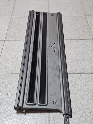 Решетки радиатора: Решетка радиатора Ford 1989 г., Б/у, Оригинал — 6