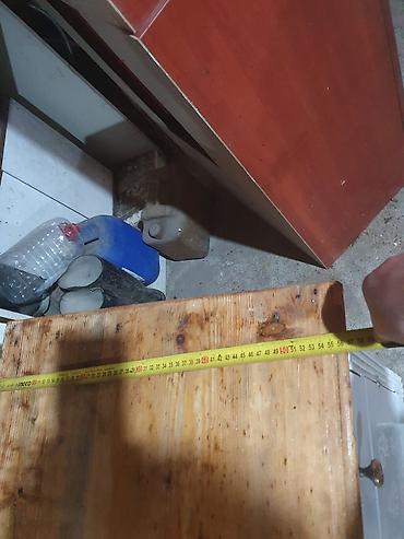 Stilske komode: Drvena komoda sa fiokom i dvokrilnim ormarićem - Materijal: puno — 18