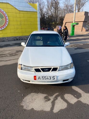 Daewoo: Daewoo Nexia: 1995 г., 1.5 л, Механика, Бензин, Седан