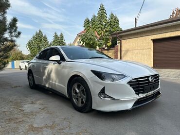 машина в долг: Hyundai Sonata: 2019 г., 2 л, Автомат, Бензин, Седан