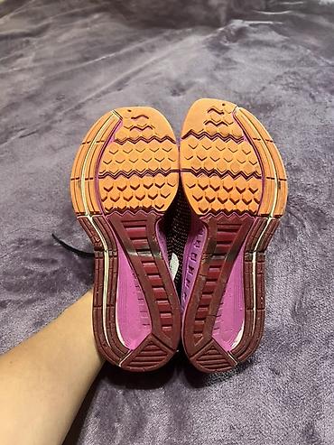 аир зумы: Кроссовки, 36.5, Nike, Б/у, цвет - Черный, Самовывоз — 4