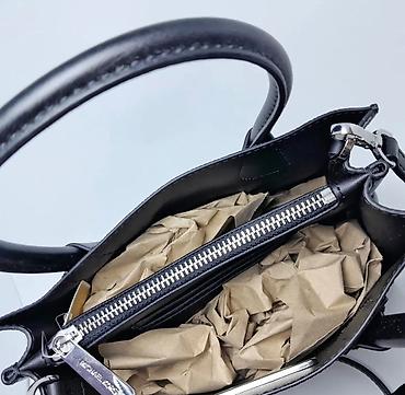 Çantalar: Michael Kors mini tote çanta – Jet Set Charm seriyası stilində, qara — 4