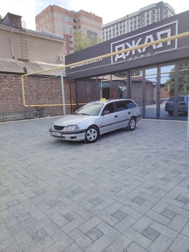 логан 2: Toyota Avensis: 2001 г., 2 л, Механика, Дизель, Универсал