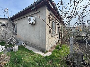 пол дома: Продаю полдома сзади ТЦ Азия Молл.Участок 3 сот.Красная — 7