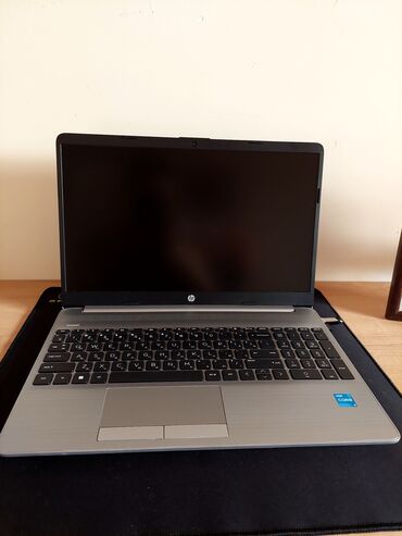 HP: İşlənmiş HP 15.6 ", Intel Core i3, 256 GB, Ünvandan götürmə — 2