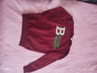 İdman geyimləri: Her biri 2 manata maksimum 10 ədəd alana 1 manatdan vp aktivdir zəhmət — 2