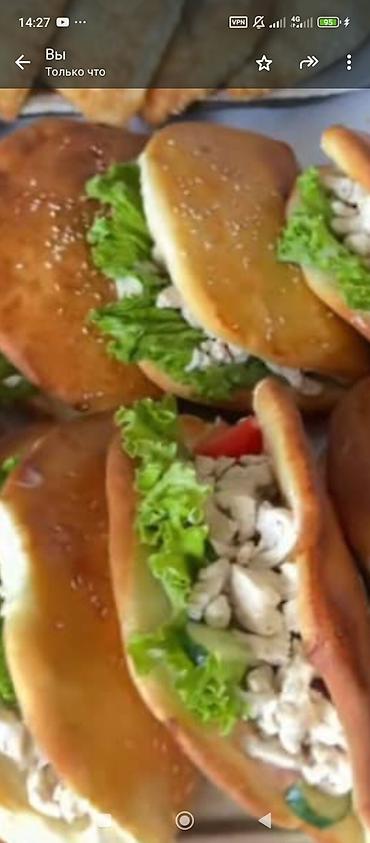 питака чехол: Пита-сэндвичи с курицей и овощами - Свежие питы с золотистой корочкой — 1