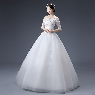 Свадебные платья: Свадебное платье в комплекте фата, кольцо для юбки. Прокат Корсет