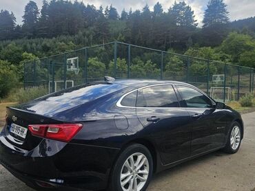 Chevrolet: Chevrolet Malibu sedan - Korpusu: qara rəng, aerodinamik və zərif — 3