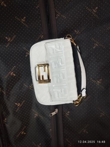 Другая женская одежда: ПРОДАЮ ДЕШЕВО УСПЕЙТЕ Разгружаем гардероб Много хороших вещей Цена at lalafo.kg — 22 Другая женская одежда: ПРОДАЮ ДЕШЕВО УСПЕЙТЕ Разгружаем гардероб Много хороших вещей Цена — 22