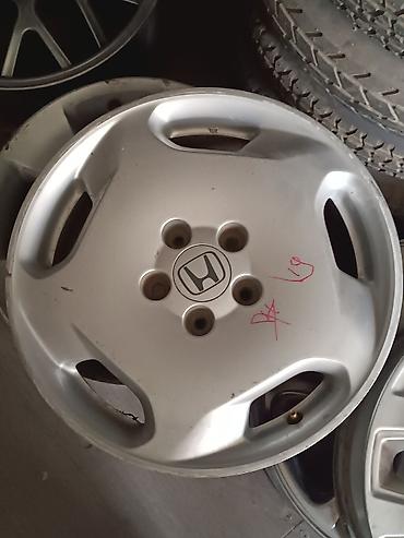 Литые диски R17 - Диаметр: 17" - Марка: Honda (центральная крышка с