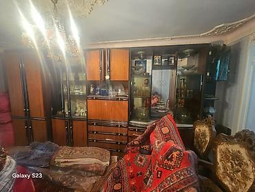 ağ qorka: Mebel dəsti – iri otaq üçün divar qorka (sektsiyalı) - Material — 2