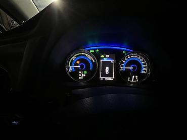 rd 1: Toyota Corolla: 2018 г., 1.8 л, Автомат, Гибрид, Седан — 9