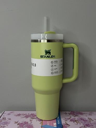 выбор: Термокружка Stanley The Quencher H2.0 Tumbler, 40 oz (1,18 л) Топовые — 8