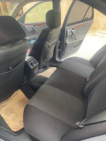 mersedes mostu: Mercedes-Benz E 200: 2 l | 1999 il Sedan — 8