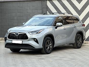 hongqi e: Toyota Highlander: 2021 г., 2.5 л, Вариатор, Гибрид, Внедорожник — 2