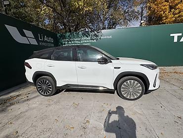 byd e9 1: Geely Galaxy Starship 7: 2026 г., 1.5 л, Автомат, Гибрид, Кроссовер — 7