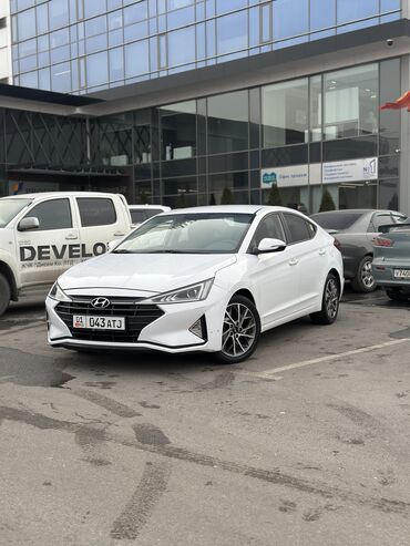 hyundai avante sport: Сдаю в аренду: Легковое авто, Под такси