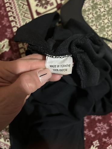 Qara axşam geyimi – Türkiyədə istehsal, 100% rayon - Material: 100%