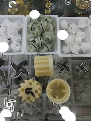 мяса рубка: Запчасти на электрические мясорубки шестерёнки втулки сетки ножи — 3