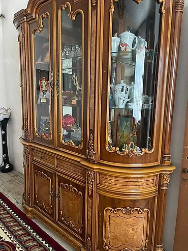 komotlar: Klassik qonaq otağı mebel dəsti – güzgülü komod və vitrin şkafı - — 6