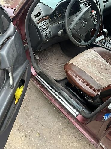 салон машины: Mercedes-Benz E-Class: 1996 г., Автомат, Бензин, Седан — 5