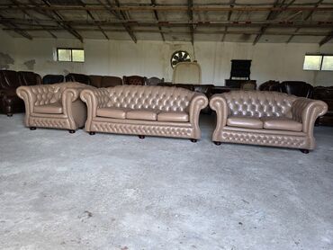 Stilske garniture: Garnitura klasičnih kožnih sofa – stil Chesterfield - Set od tri — 10