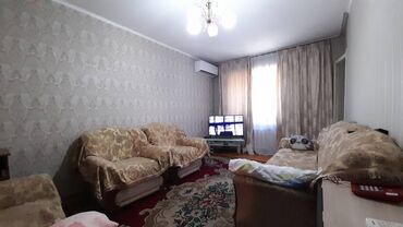 детские магазины: 3 комнаты, 65 м², Индивидуалка, 2 этаж, Косметический ремонт