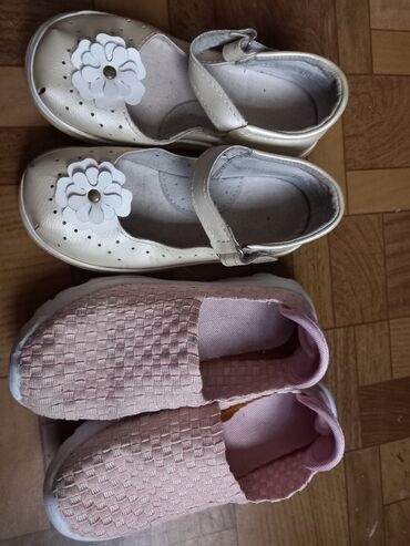 Детская обувь: Обувь (8 пар) для девочки. Размер 28-31. Отличное и хорошее состояние — 5