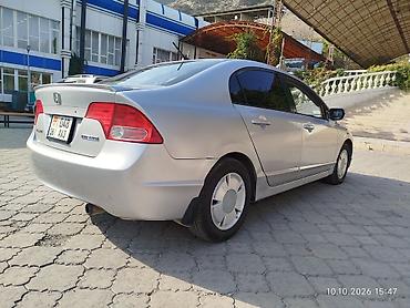 50 куб: Honda Civic: 2007 г., 1.3 л, Автомат, Бензин, Седан — 4