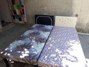 Çarpayılar: Yataq
Hazirlari var 6 Ay zəmanet vetilir
Catdrilma var munasib qymete — 8