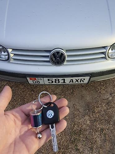 Volkswagen Golf: 1998 г., 1.4 л, Механика, Бензин, Хэтчбэк