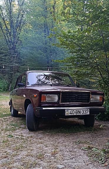 VAZ (LADA): VAZ 2107 sedan – klassik sovet dizaynı və sadə texniki quruluşu ilə — 2