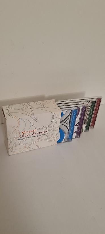 Kasete, CD i DVD: ★ Na prodaju kolekcija od komplet 5 kompakt diskova "Mozart por Clara — 15