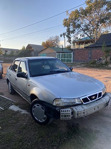 Daewoo Nexia: 2005 г., Механика, Бензин, Седан