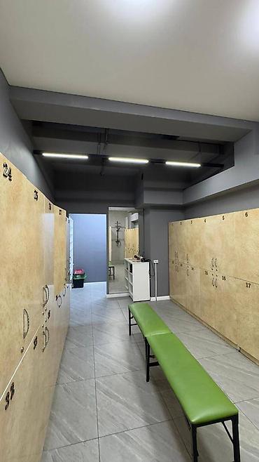 Башка коммерциялык кыймылсыз мүлктү сатуу: 🏢 ПРОДАЁТСЯ ГОТОВОЕ КОММЕРЧЕСКОЕ ПОМЕЩЕНИЕ 📍 Общая площадь: 392 м² + — 24