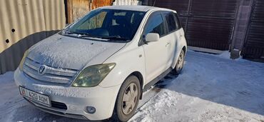 Toyota: Toyota ist: 2004 г., 1.3 л, Автомат, Бензин, Универсал