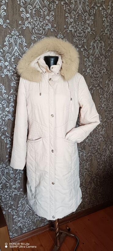 bine qadın geyimleri instagram: Женская куртка Adamo, L (EU 40), цвет - Белый