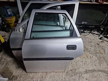 jos: VRATA SIVA BOJA ZA OPEL VECTRA B | Svi delovi za Opel vozila : Astra — 2
