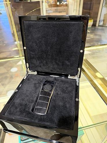 Vertu: Vertu rəng - Qara, Düyməli -da lalafo.az — 12 Vertu: Vertu rəng - Qara, Düyməli — 12