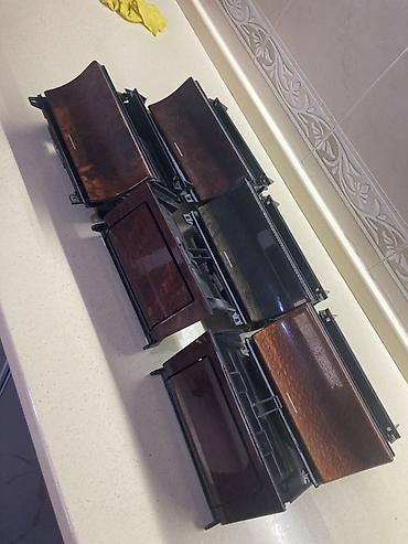 w210 e55: Mebel ağacı fakturalı avtomobil mərkəz konsolu üçün kül qabı/saxlama — 1