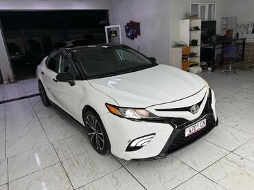 торпедо на субару: Toyota Camry: 2019 г., 2.5 л, Автомат, Гибрид, Седан