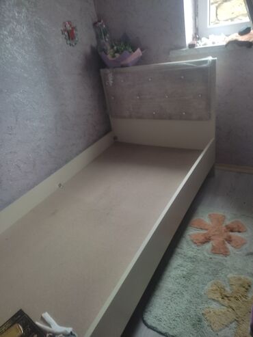 carpayı işlənmiş: 2 eded eyni olcude matrassiz qoşa çarpayı.teze alınıb 1 ay istifade