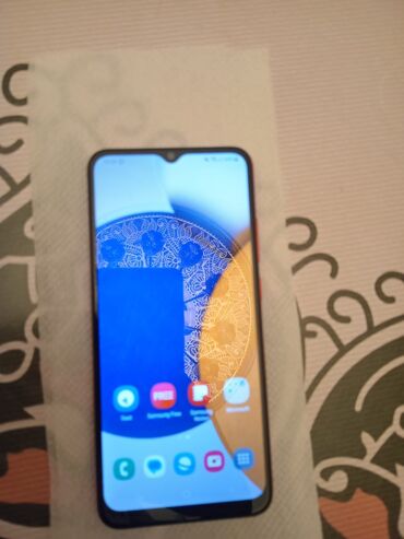 Yataq otağı dəstləri: Samsung A02