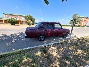 VAZ (LADA): Model: Lada 2107 (sedan) Rəng: tünd bordo Kuzov: 4 qapılı, klassik — 2
